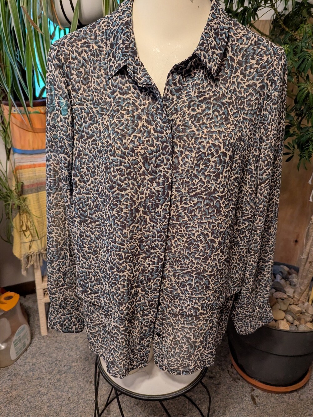 NWT Liverpool Los Angeles Teal And Beige LS Sheer Button Down Blouse Sz Lg